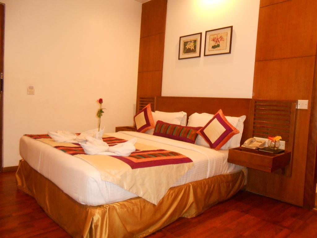 Hotel Walson Spa'O'Tel Kolkata Bagian luar foto